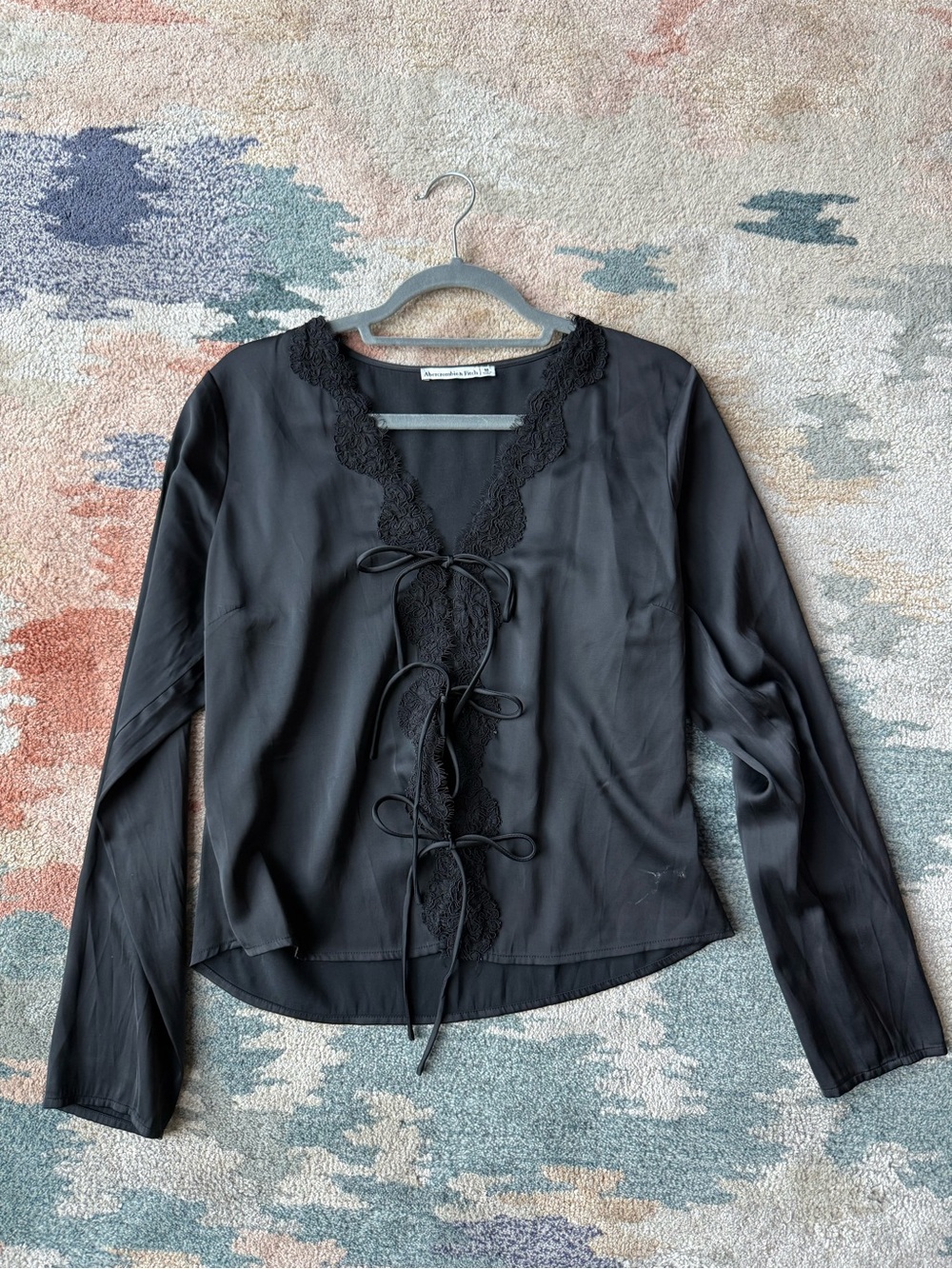 Abercrombie & Fitch Long-Sleeve Lace-Trim Tie-Front Top